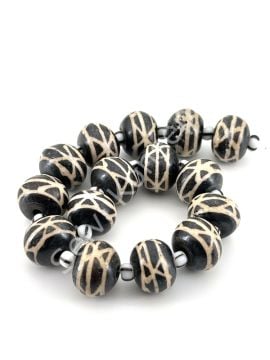 Etnik Desenli Dizi Sedef Boncuk 13x10 mm