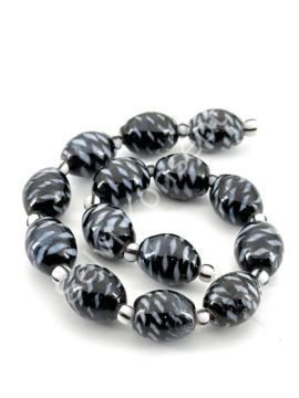 Siyah Üzeri Beyaz Desenli Oval Dizi Cam Boncuk