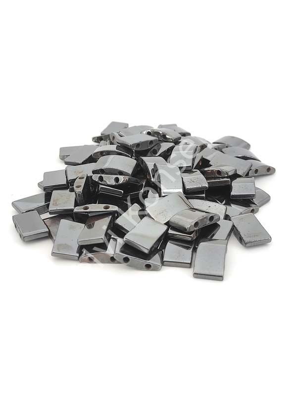 Çift Delikli Tek Taraflı Hematit Doğal Taş 18 mm 50 Adet
