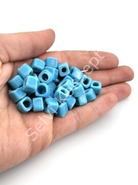 Mavi Kare Cam Boncuk Orta Boy 50 Adet