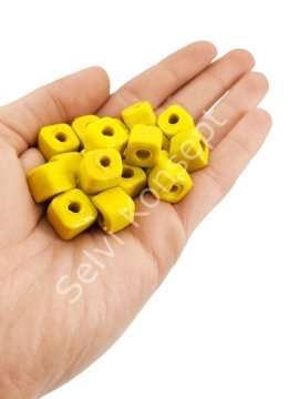 Sarı Kare Cam Boncuk İri Boy