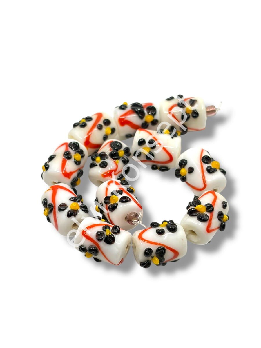 Şarlama Sanatı Çiçek İşlemeli Silindir Beyaz Dizi Cam Boncuk