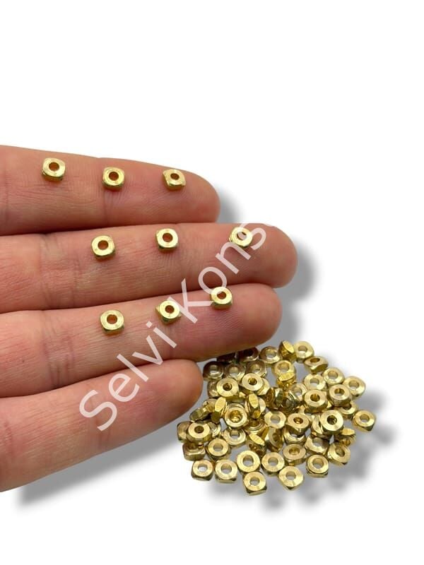 Saf Pirinç Kare Rondela Boncuk 4.5x2.2 mm 10 Gr