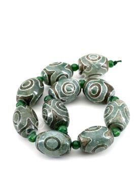 Tibet Akik Doğal Taş Oval Kesim Yeşil 3 Göz 12x15 mm Dizi