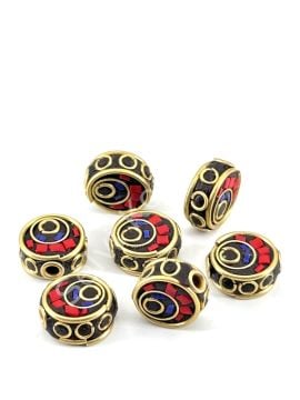 Pirinç İşlemeli Nepal Boncuk Yassı Mercan Taş Kakmalı 12x13 mm