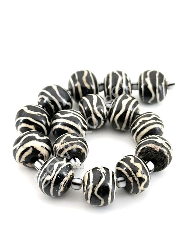 El Yapımı Etnik Desenli Dizi Tibet Boncuk 15x10 mm