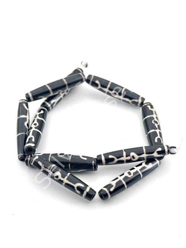El Yapımı Etnik Desenli 2 Göz Oval Dizi Tibet Boncuk 8x35 mm