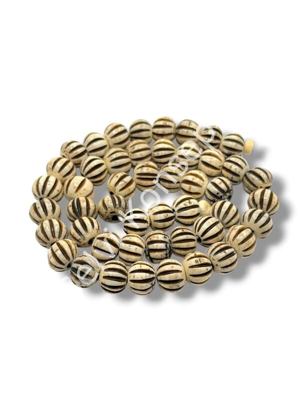 El Yapımı Etnik Desenli Yiv İşlemeli Küre Dizi Tibet Boncuk Krem 10x8 mm