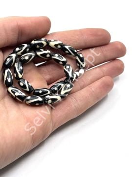 El Yapımı Etnik Desenli Oval Dizi Tibet Boncuk 7x13 mm