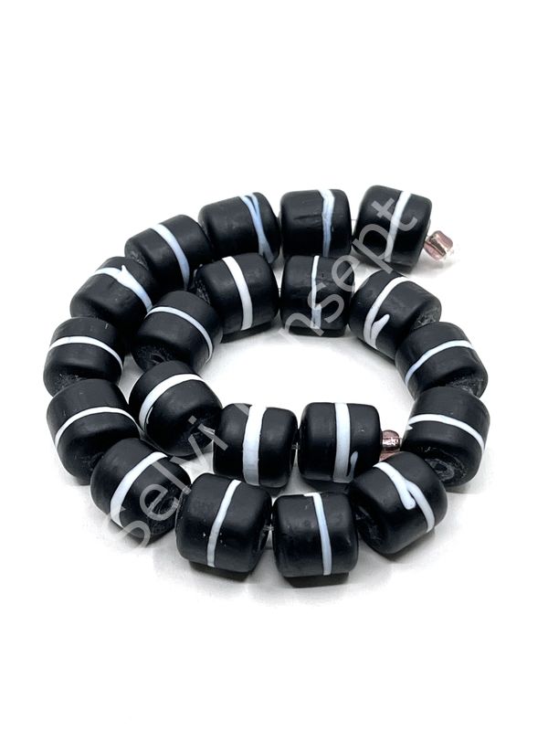 El Yapımı Siyah Beyaz  Çizgili Silindir  Mat Dizi Cam Boncuk 10x10 mm