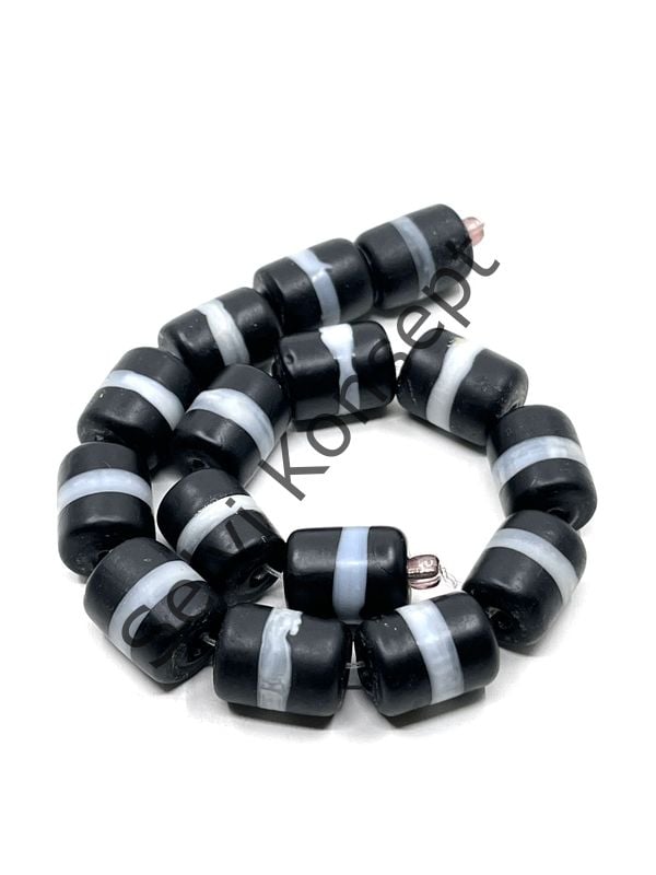 El Yapımı Siyah Beyaz  Çizgili Silindir Mat Dizi Cam Boncuk 10x14 mm
