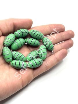 El Yapımı Ebru Desenli Parlak Oval Dizi Cam Boncuk Yeşil 12x21 mm