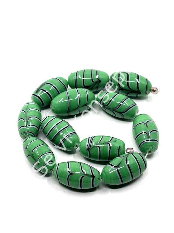 El Yapımı Ebru Desenli Oval Dizi Cam Boncuk Yeşil 12x21 mm