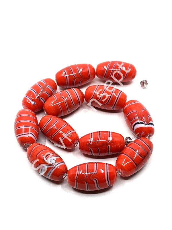 El Yapımı Ebru Desenli Parlak Oval Dizi Cam Boncuk Kırmızı 12x21 mm