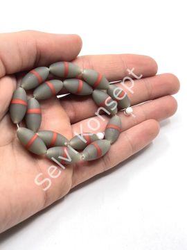 El Yapımı Geri Dönüştürülmüş Kuşak Çizgili Mat Oval Cam Boncuk Gri 8x20 mm