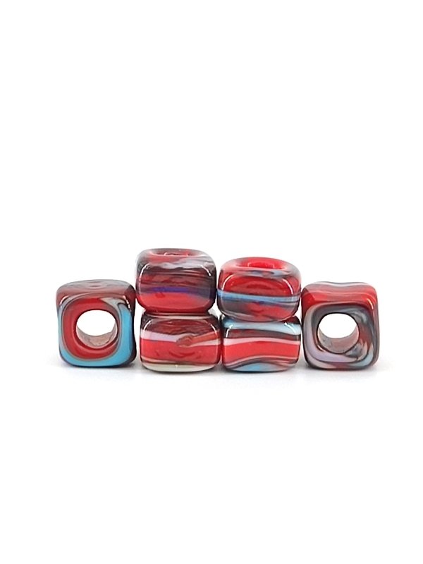 El Yapımı Kırmızı Renkli Ebruli Murano Kare Boncuk