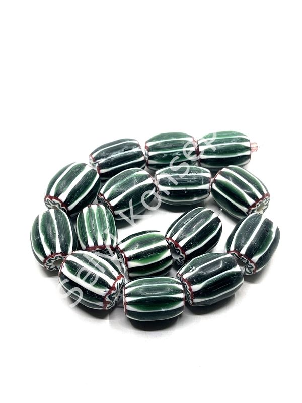 El Yapımı Afrika Chevron Dizi Cam Boncuk Yeşil-Beyaz 14x18 mm