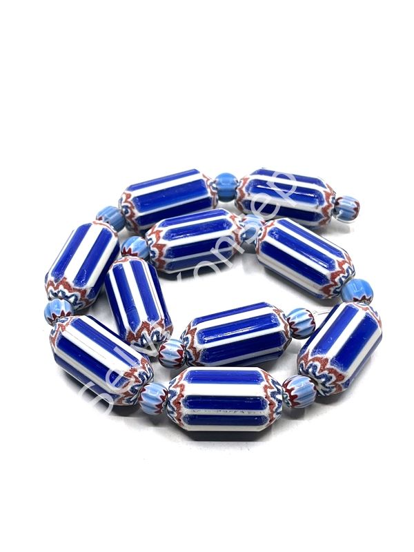 El Yapımı Afrika Chevron Dizi Cam Boncuk Lacivert-Beyaz 14x24 mm