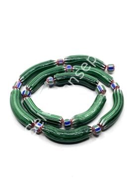 El Yapımı Eğri Afrika Chevron Dizi Cam Boncuk Yeşil 7x33 mm