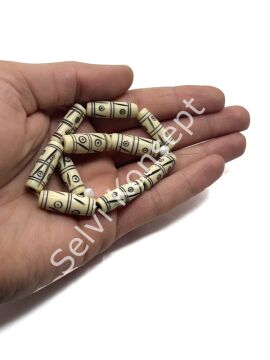 El Yapımı Etnik Desenli Silindir Dizi Tibet Boncuk  Krem 8x24 mm