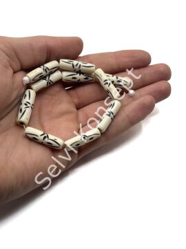El Yapımı Etnik Desenli Silindir Dizi Tibet Boncuk Krem 8x24 mm