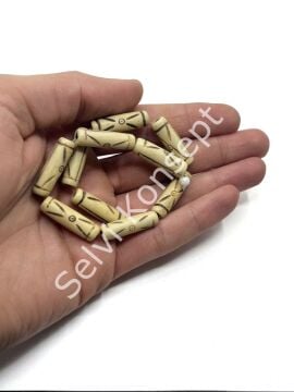 El Yapımı Etnik Desenli Silindir Dizi Tibet Boncuk Krem 7x24 mm