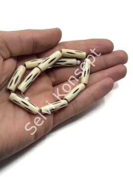 El Yapımı Etnik Desenli Silindir Dizi Tibet Boncuk Krem 6-7x23 mm