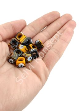 El Yapımı Hardal-Siyah Ebruli Gözlü Murano Kare Cam Boncuk