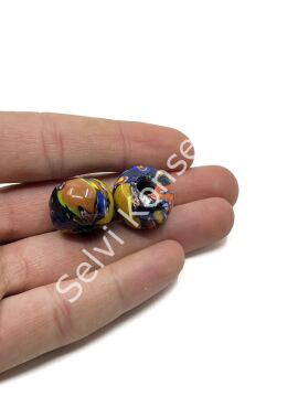 Gana-Krobo Parlak Cam Boncuk Karışık Renkli 19x13 mm 20 Adet