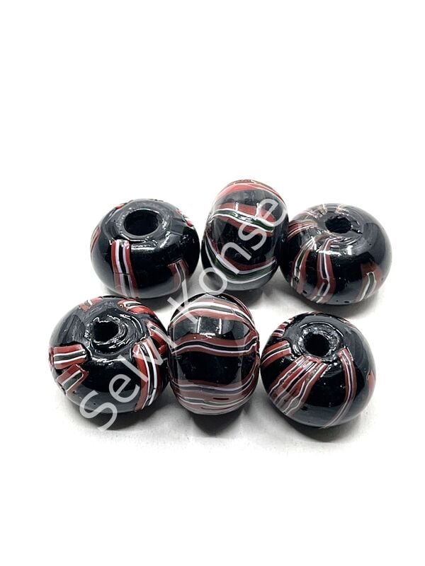 Siyah Üzeri Kırmızı-Beyaz Çizgili Cam Boncuk 20x14 mm 40 Adet