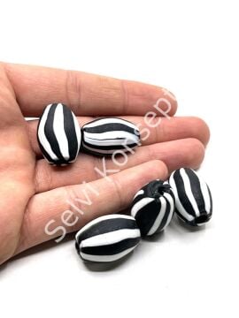 Siyah-Beyaz Çizgili Oval Mat Cam Boncuk 16x24 mm 10 Adet