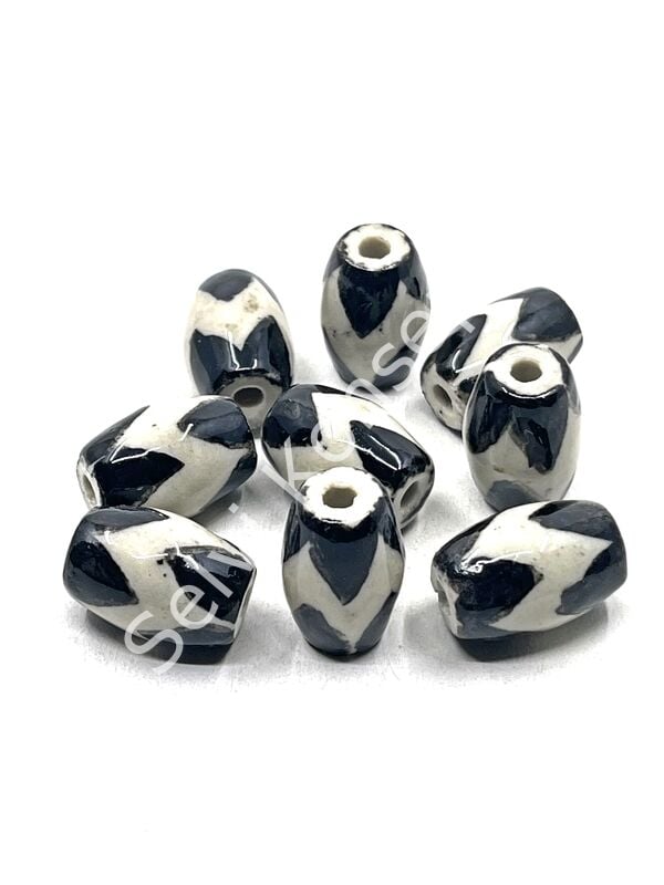 Üçgen Çizgili Seramik Boncuk Siyah-Beyaz 12x18 mm 10 Adet