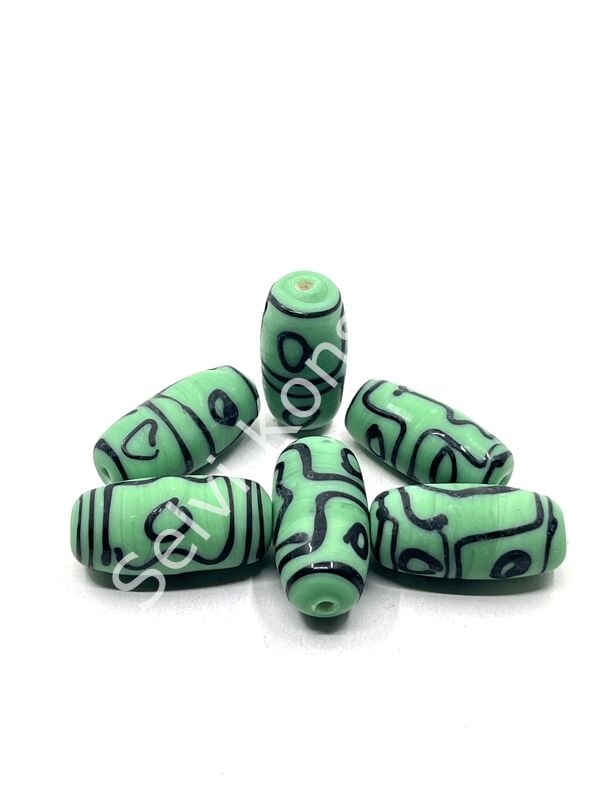 Etnik Desenli Oval Mat Cam Boncuk Yeşil 10 Adet