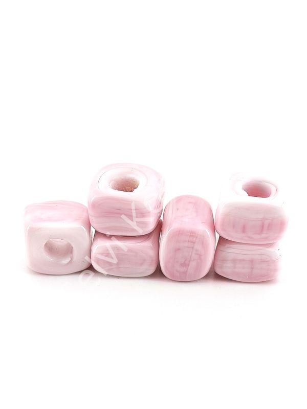 El Yapımı Pembe Renkli Murano Kare Cam Boncuk