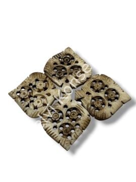 El Yapımı Çiçek İşlemeli Tibet Kolye Ucu Boncuk 29x38 mm 1 Adet