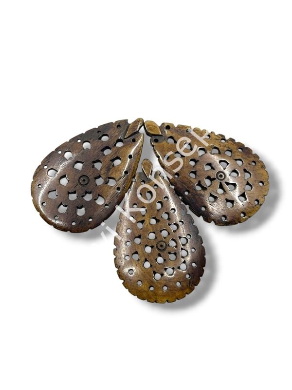 El Yapımı Etnik Motif İşlemeli Tibet Kolye Ucu Boncuk 33x50 mm 1 Adet