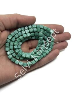 Küp Dizi Cam Boncuk Mint Yeşili 5x6 mm