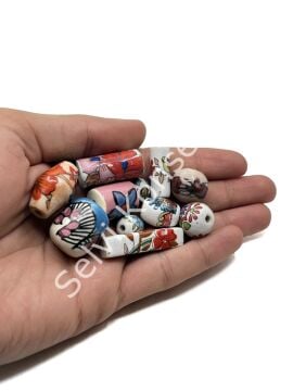 El Yapımı Çiçek Desenli Karışık Seramik Boncuk 10-26 mm 250 Gr