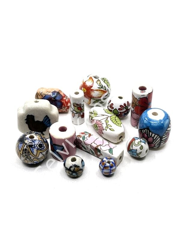El Yapımı Çiçek Desenli Karışık Seramik Boncuk 10-26 mm 250 Gr