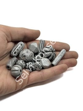 El Yapımı Desenli Pişmiş Toprak Boncuk Gümüş Renk 250 Gr